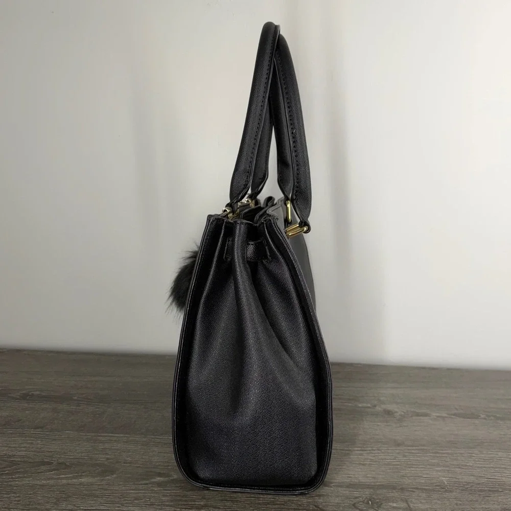 Aldo Black Embossed Geometric Satchel Handbag Gold Hardware Crossbody Bag Medium